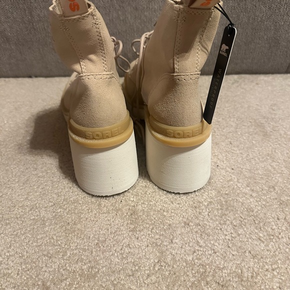 Sorel Women’s Hi Line Heel Lace Size 7.5 Tan - Picture 3 of 6